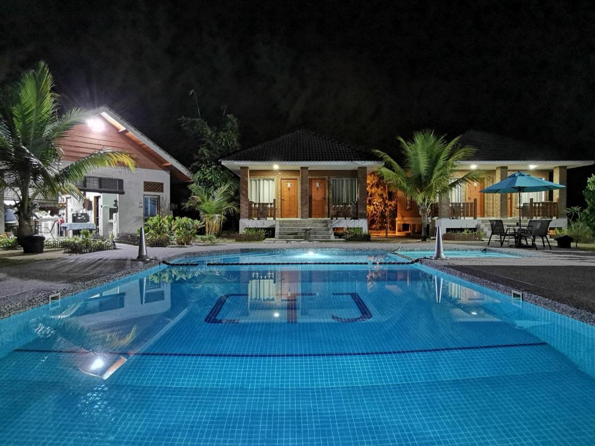 Casa Tanjung Jara Dungun Exterior foto